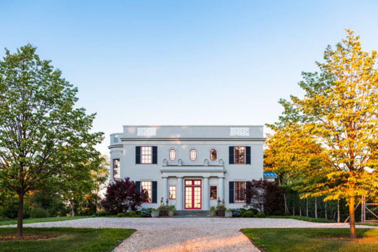 House in Millbrook (2013), Millbrook, NY, Entrance Façade (Photo: Eric Piasecki)