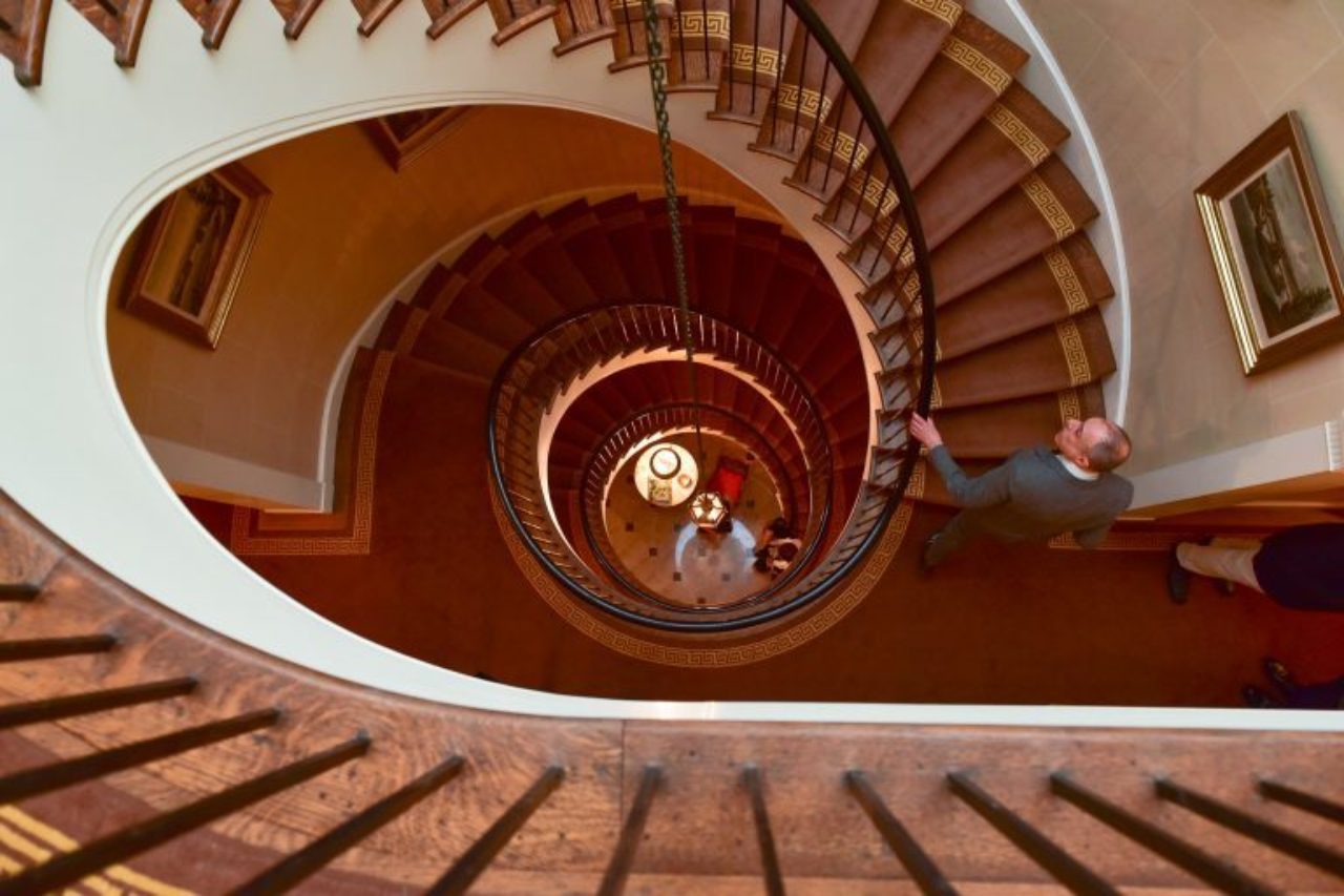 Spiral Staircase[