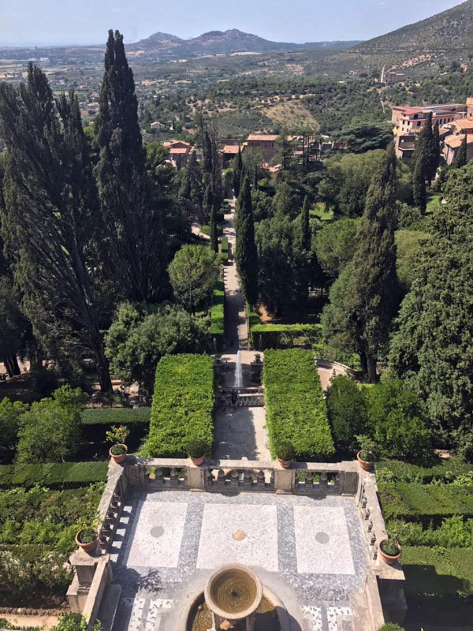 View of the gardens at the Villa d'Este
