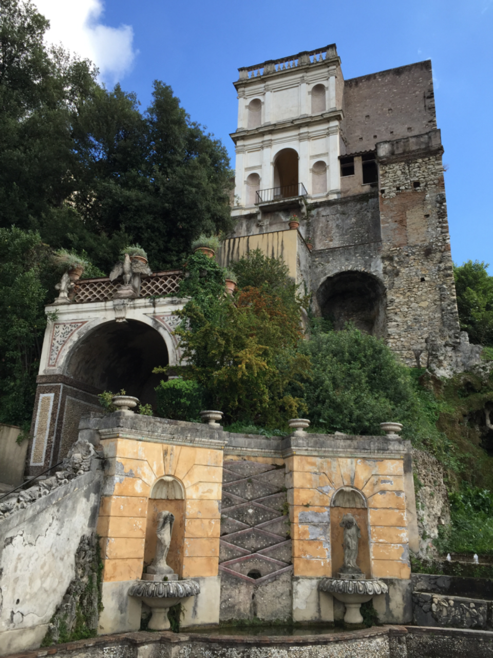 Construction of Villa d’Este was never completed