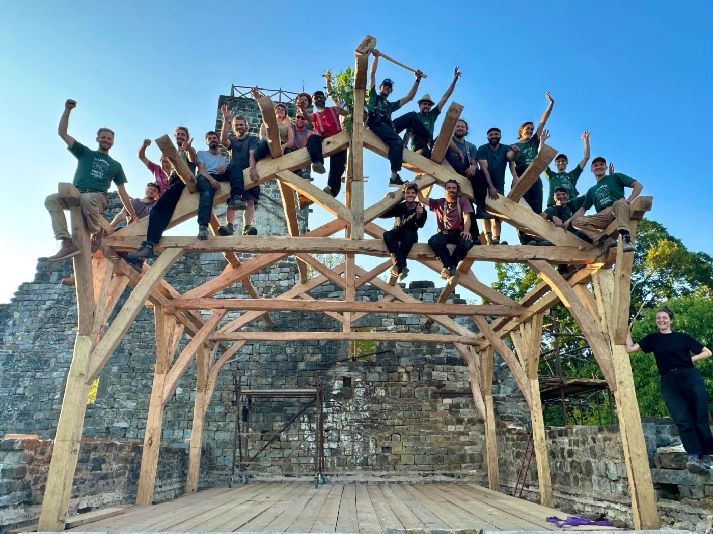 Forum Hank Body Image11