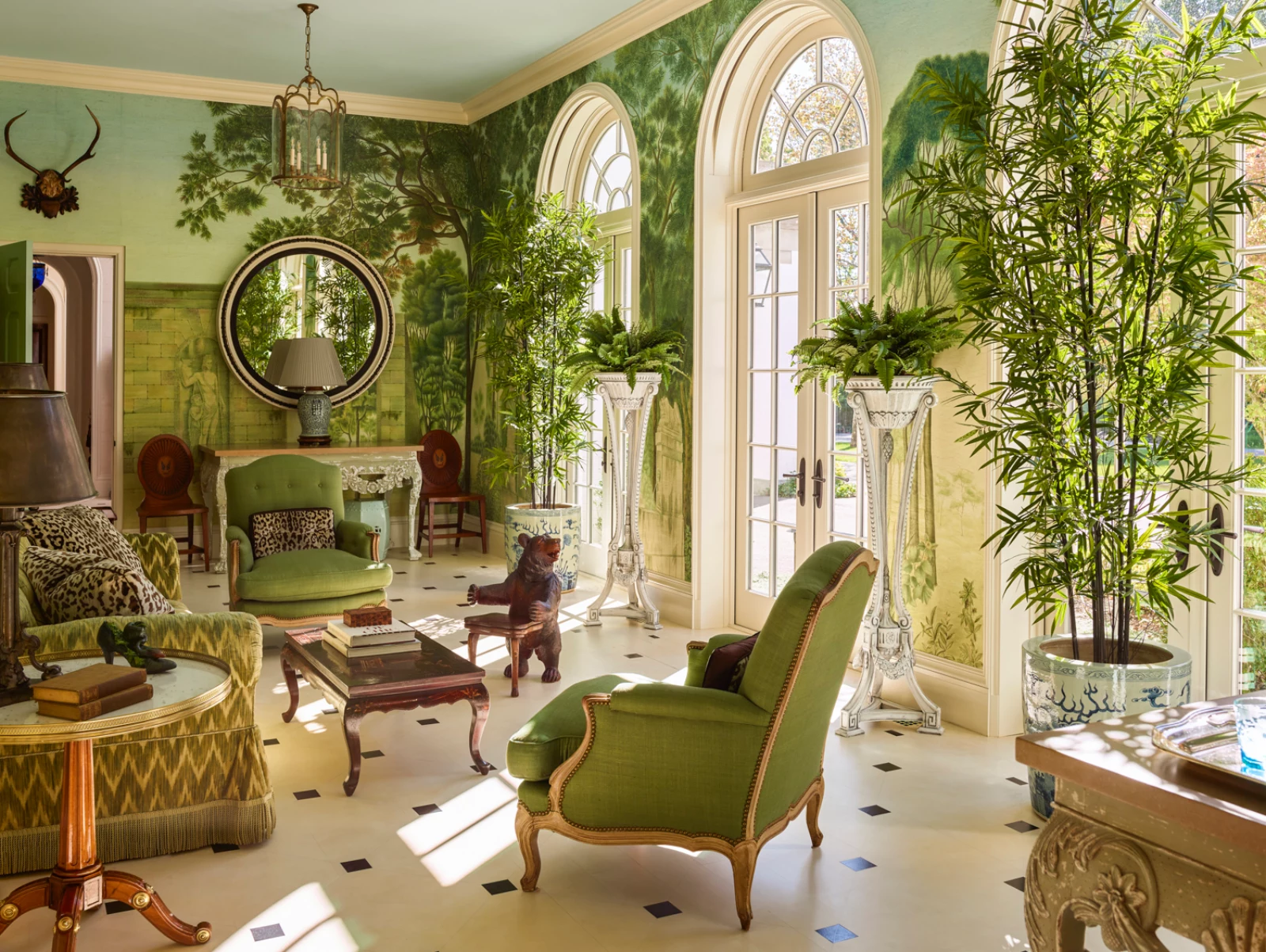 Capturing the Classical Interior with Eric Piasecki