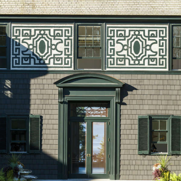 Pennoyer House In Maine Front Entrance Credit Eric Piasecki