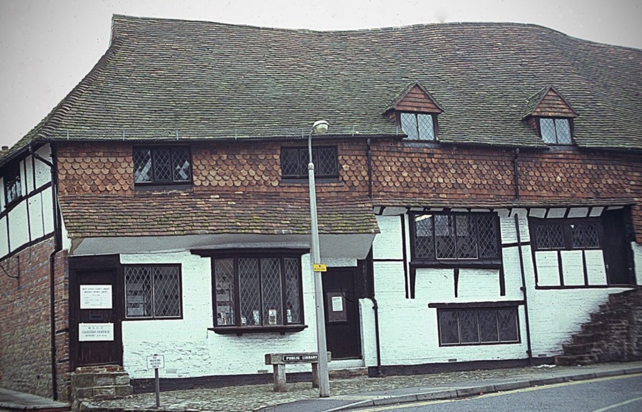 Tudor vernacular