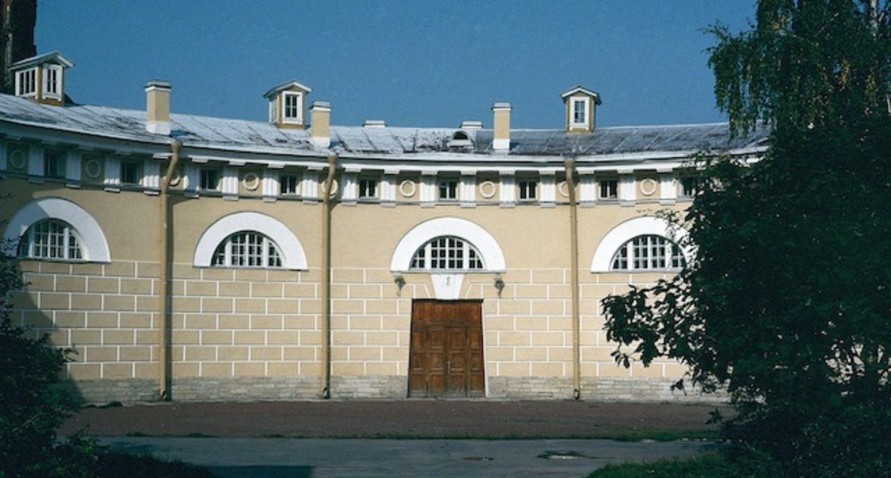 Imperial Stables and Carriage House