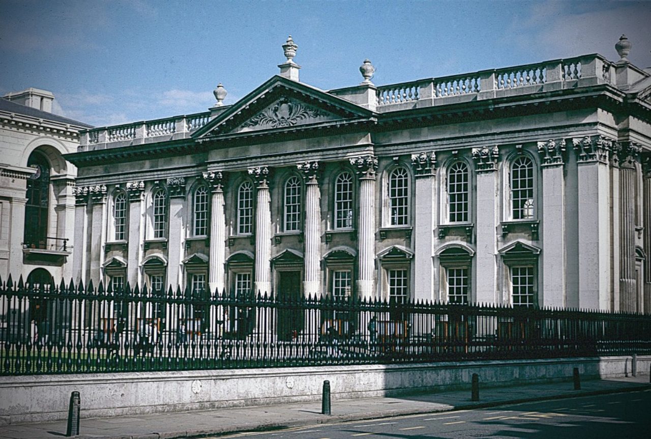 Figure 7. Senate House, Cambridge University (Loth)