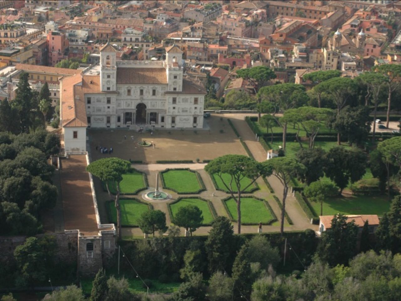 Villa Medici (image source: CeCe Haydock Lecture)