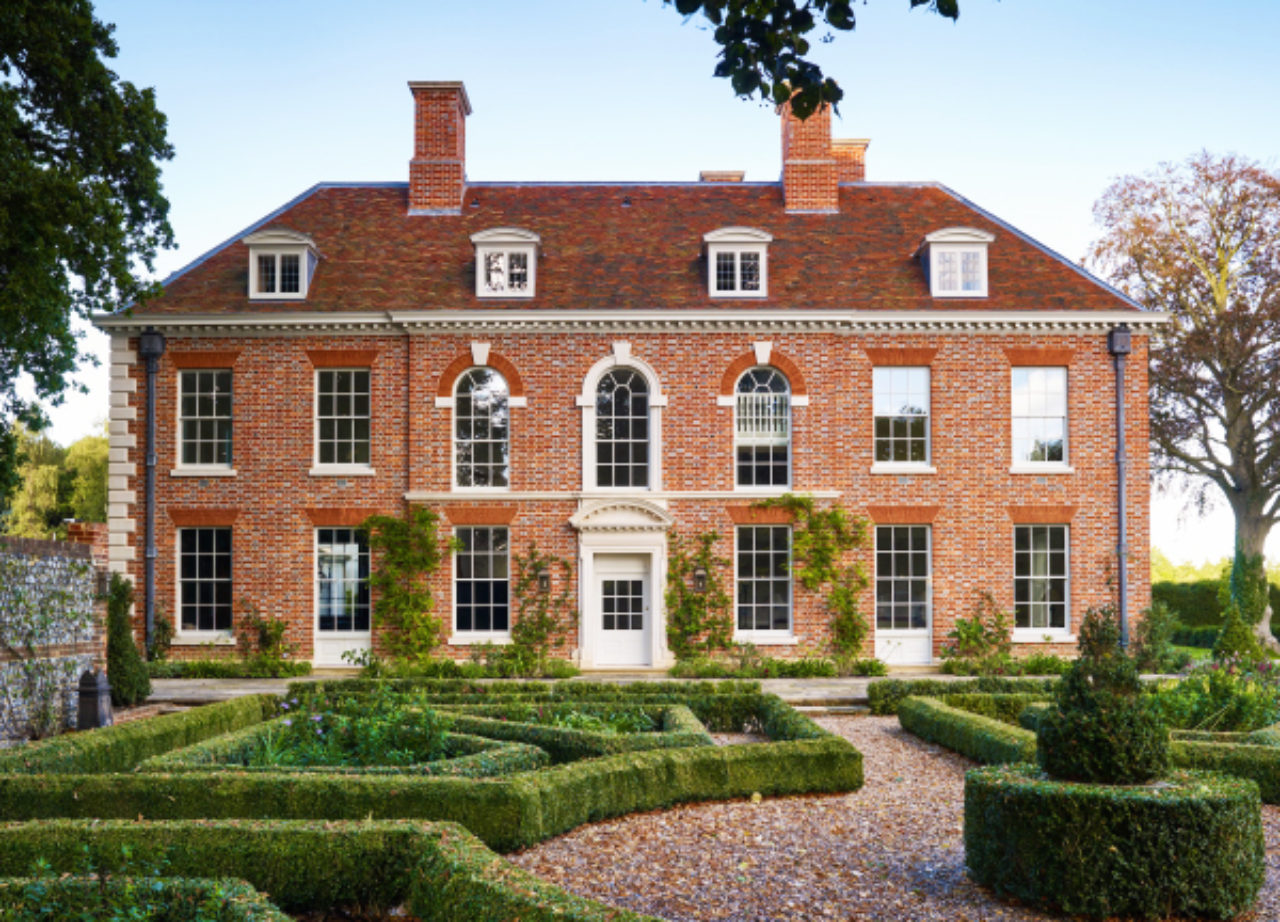 A classical house in Oxfordshire, with renovations and additions by Ben Pentreath (Image Source: Ben Pentreath)