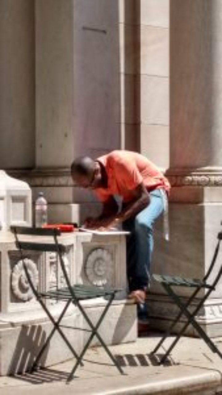 Summer studio student drawing in Bryant Park